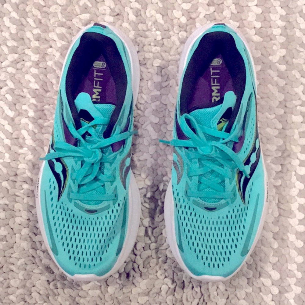 Saucony womens running shoes size 7